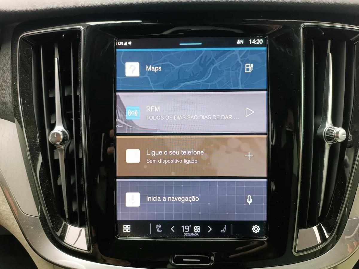 volvo-v60-recharge-2-0-t6-phev-2024-gasolina-1969cc