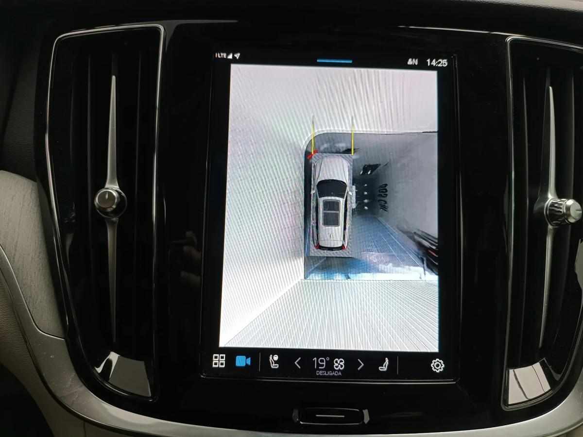 volvo-v60-recharge-2-0-t6-phev-2024-gasolina-1969cc