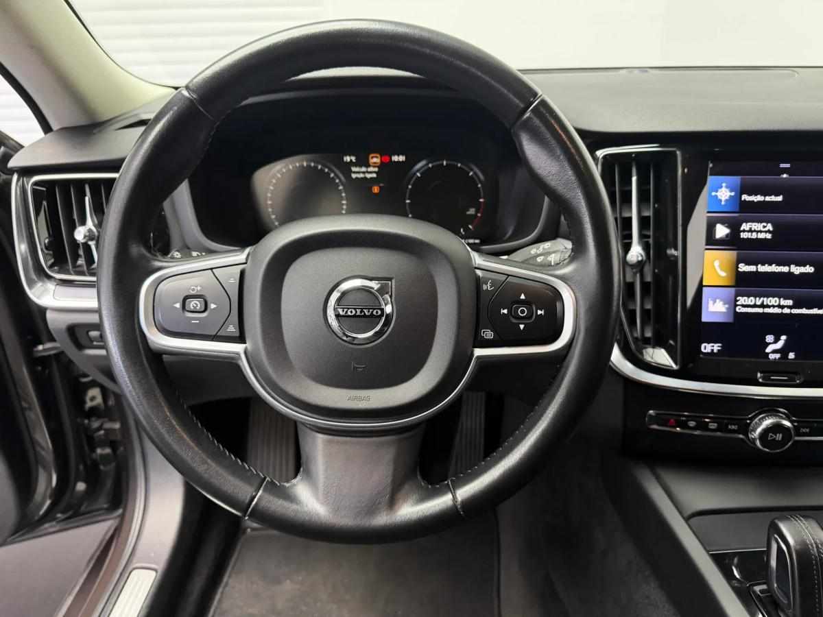 volvo-v60-b4-2021-diesel-1969cc