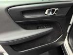 volvo-xc40-1-5-t2-2024-gasolina-1477cc