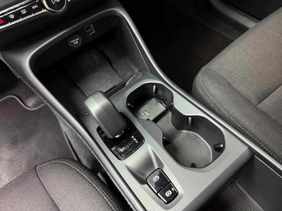 volvo-xc40-1-5-t2-2024-gasolina-1477cc