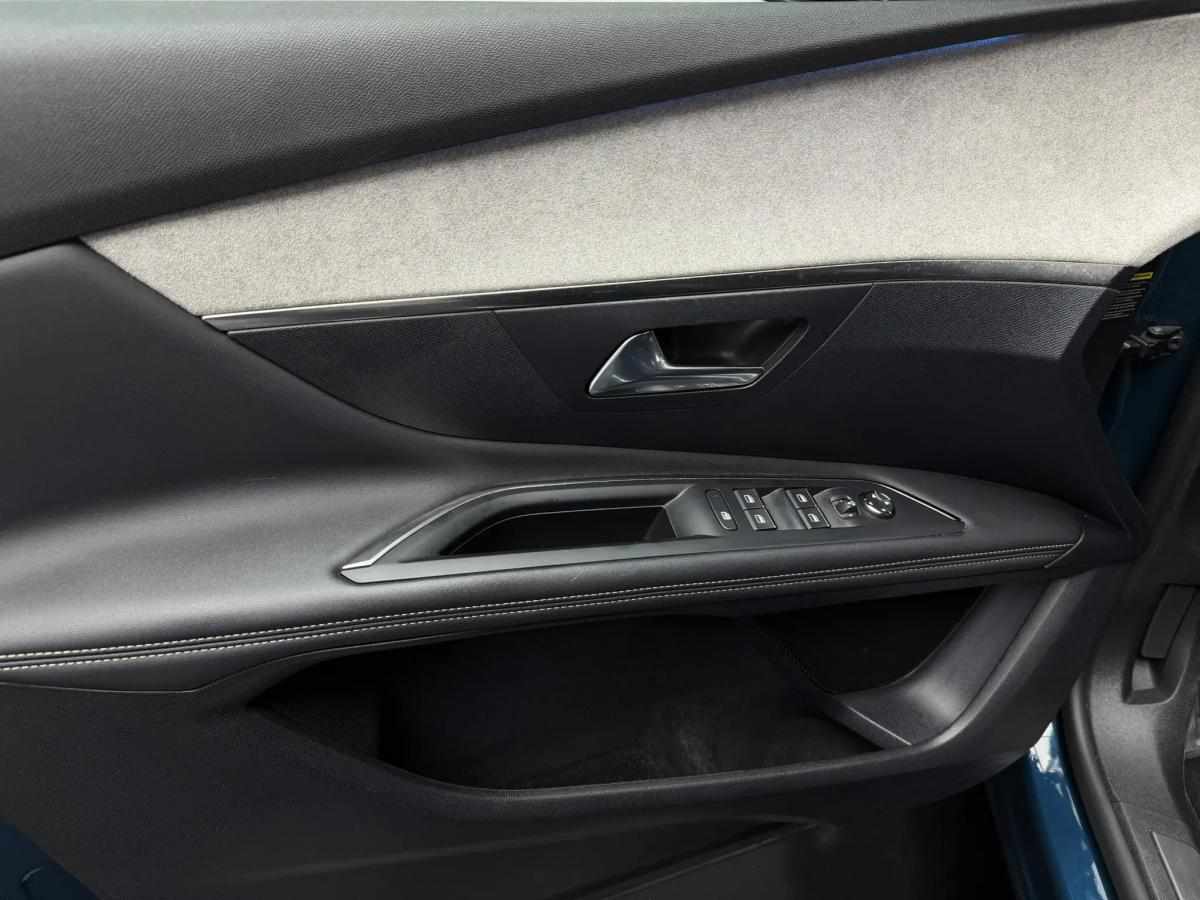 peugeot-3008-1-6-hybrid-11-8-kwh-2023-gasolina-1598cc