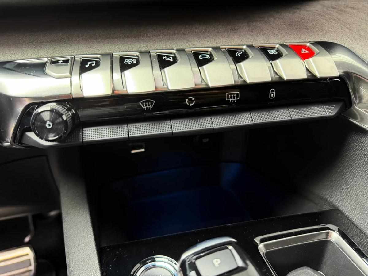 peugeot-3008-1-6-hybrid-11-8-kwh-2023-gasolina-1598cc