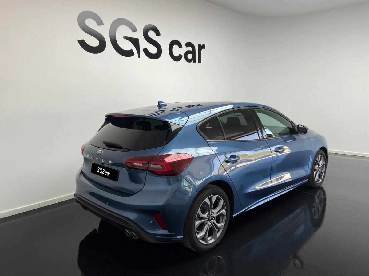 ford-focus-1-5-ecoblue-2023-diesel-1499cc