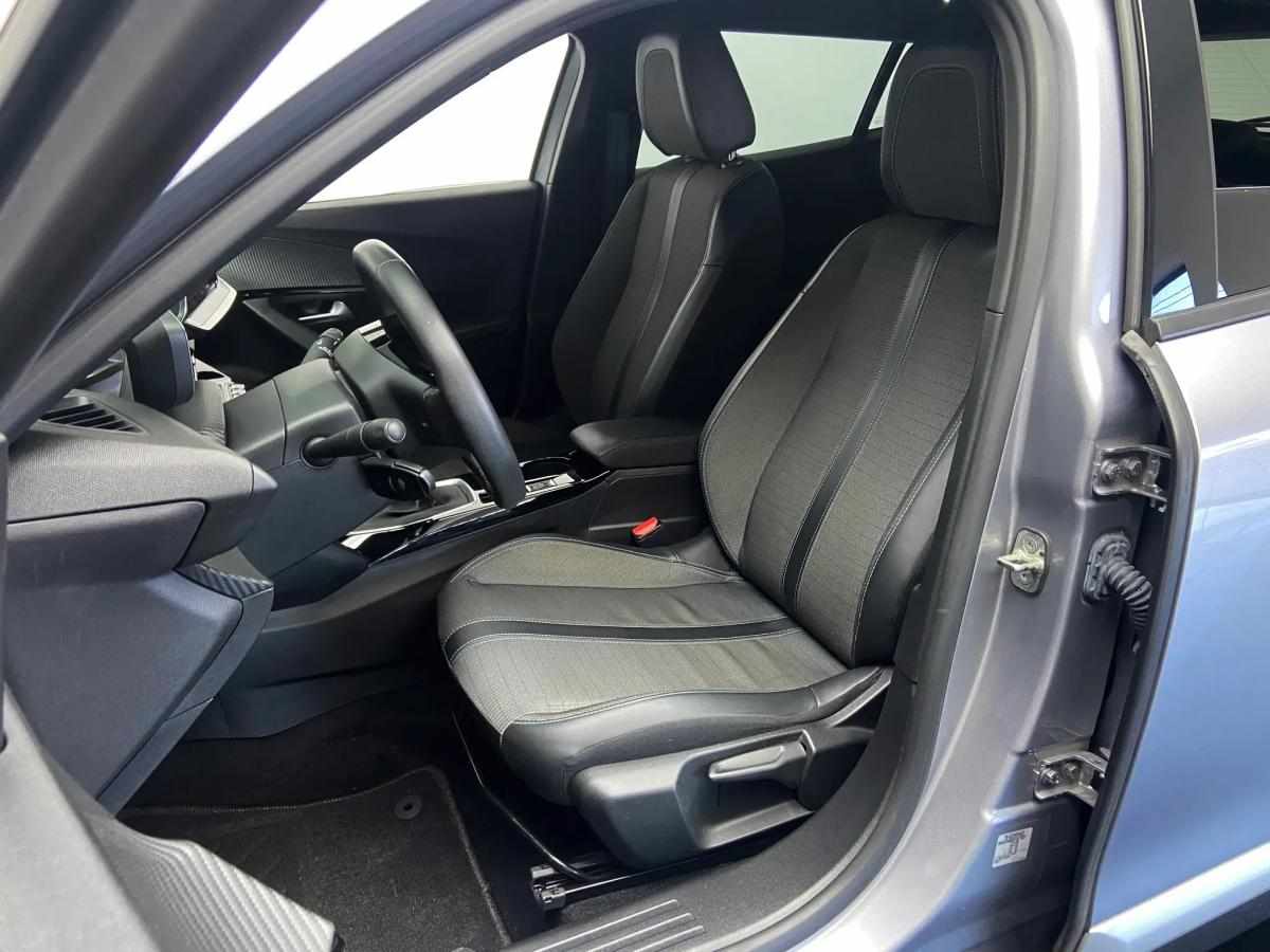 peugeot-2008-1-2-puretech-2023-gasolina-1199cc