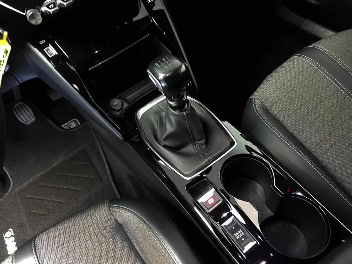 peugeot-2008-1-2-puretech-2023-gasolina-1199cc