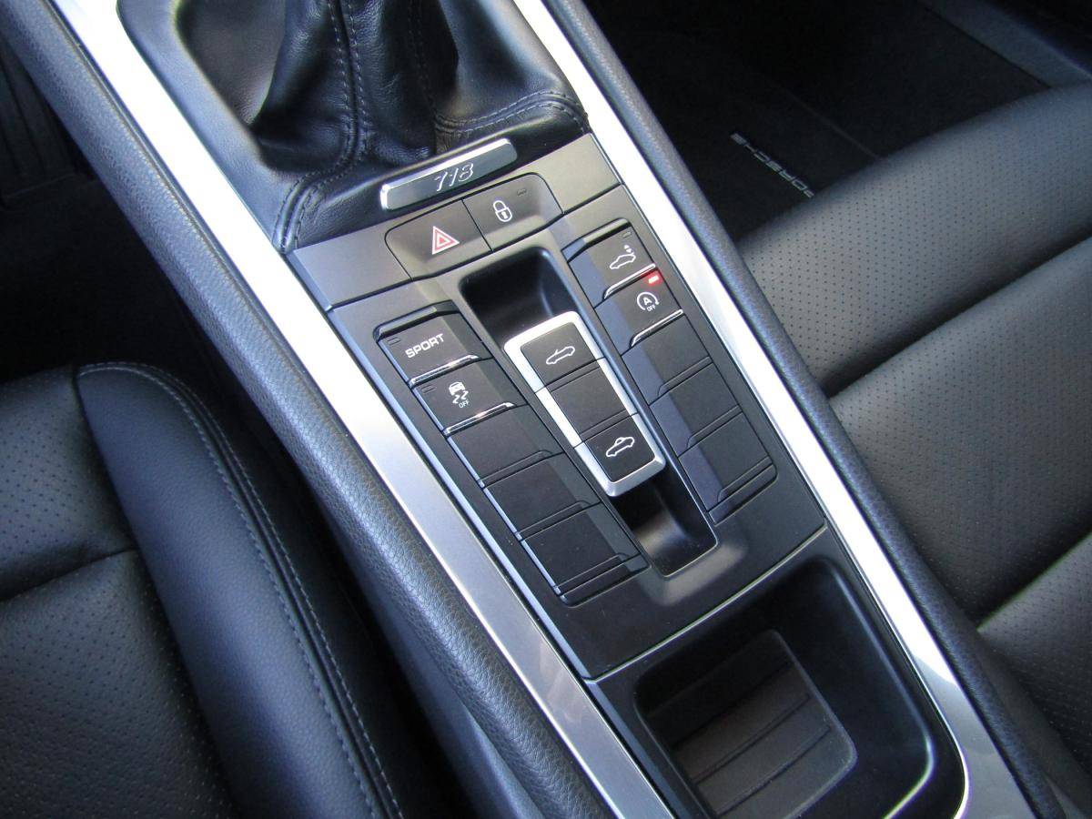 porsche-718-2017-gasolina-1988cc