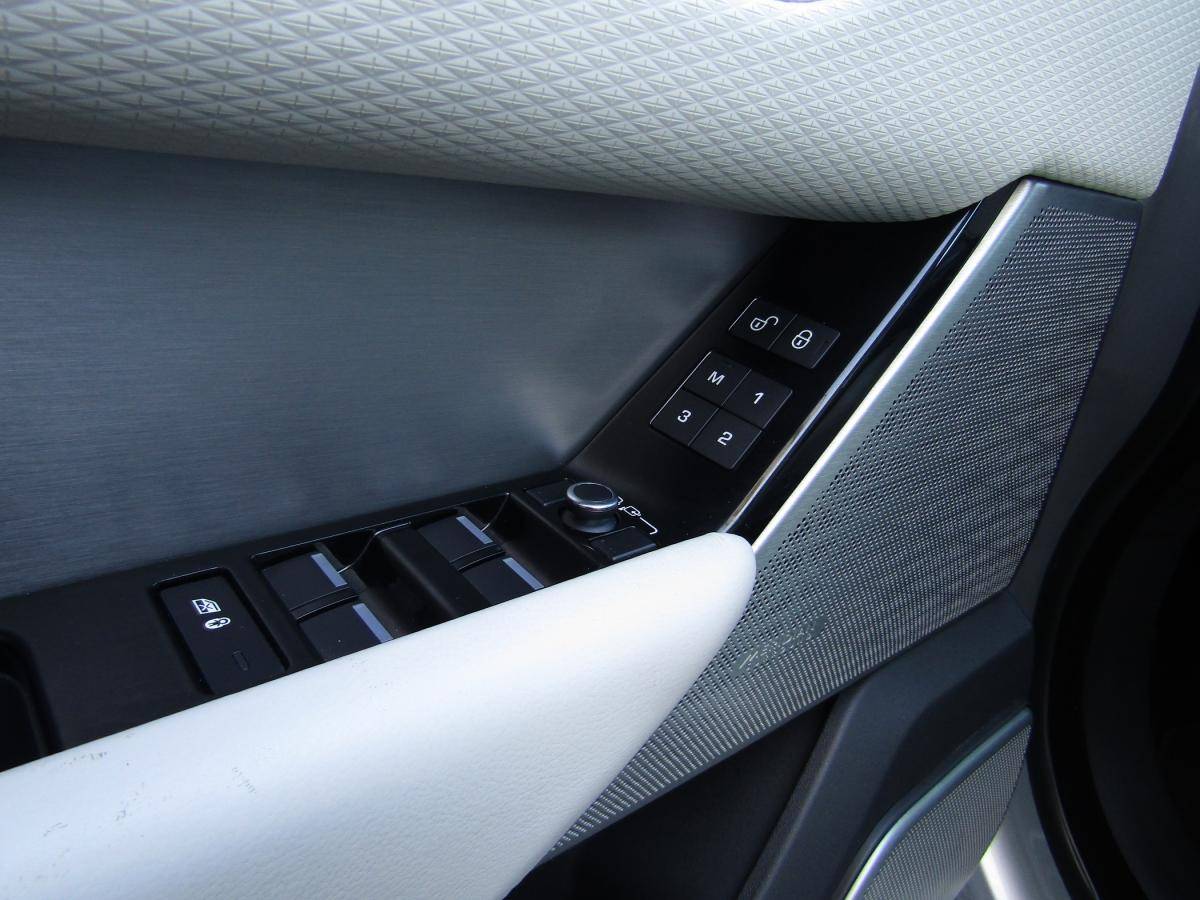 land-rover-range-rover-velar-2018-diesel-1999cc