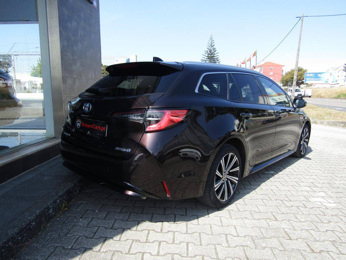 toyota-corolla-2022-hibrido-a-gasolina-1798cc