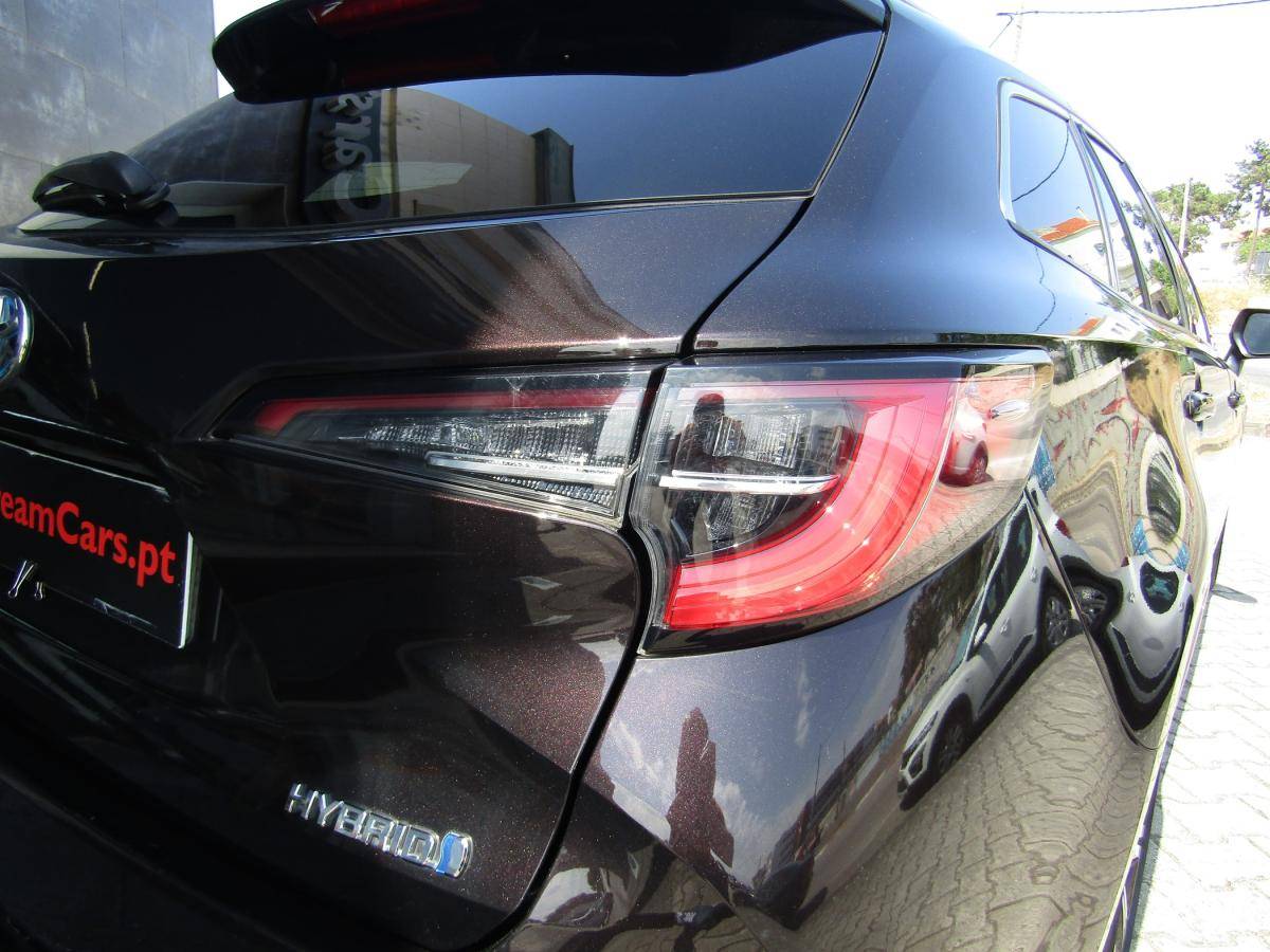toyota-corolla-2022-hibrido-a-gasolina-1798cc