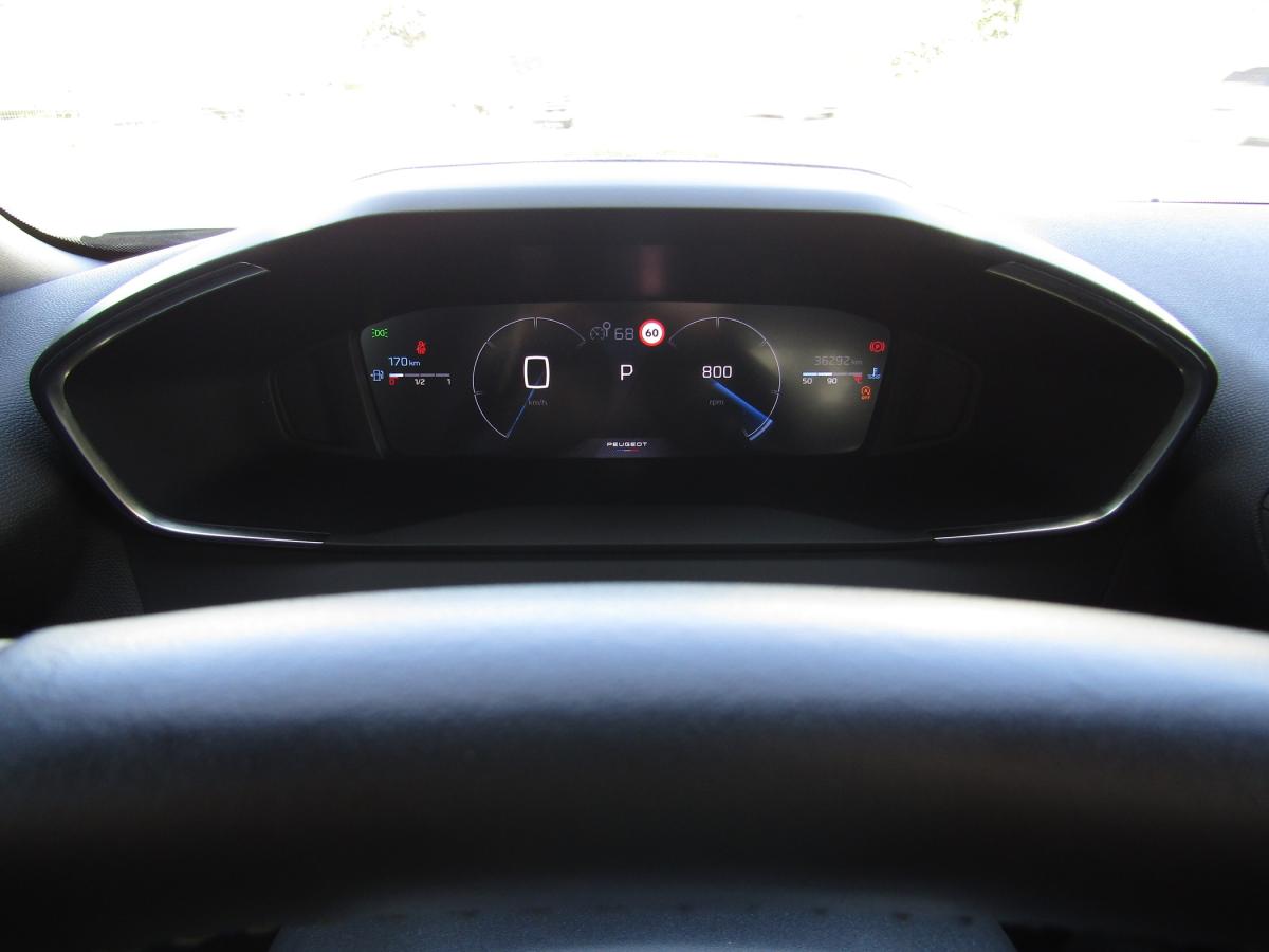 peugeot-2008-2023-diesel-1499cc