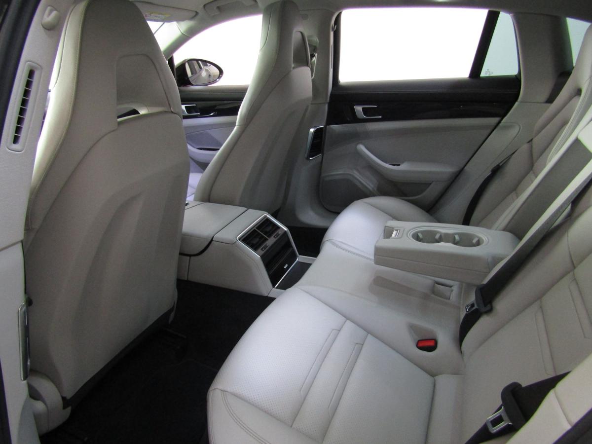 porsche-panamera-sport-turismo-2023-hibrido-a-gasolina-2894cc