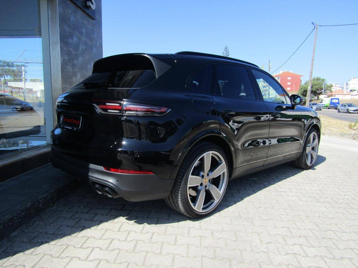 porsche-cayenne-2023-hibrido-a-gasolina-2995cc