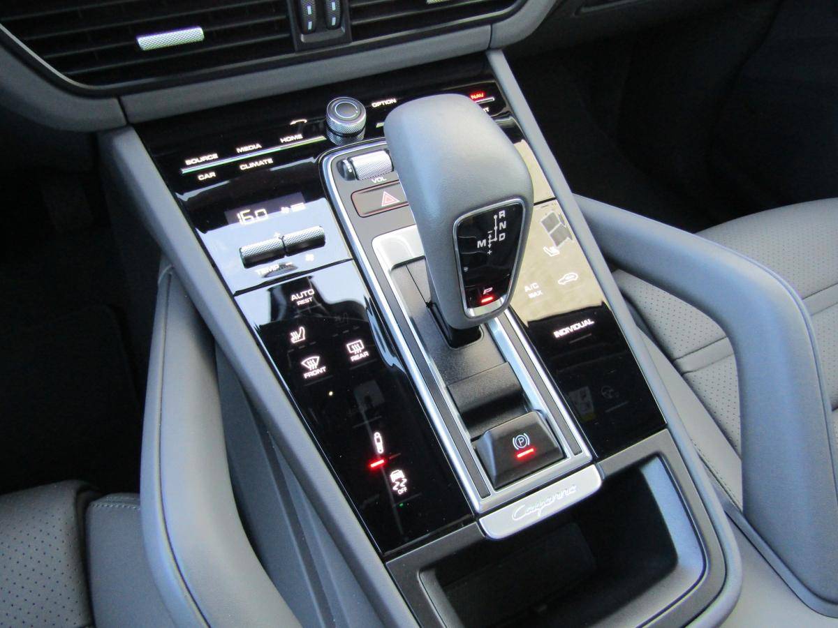 porsche-cayenne-2023-hibrido-a-gasolina-2995cc