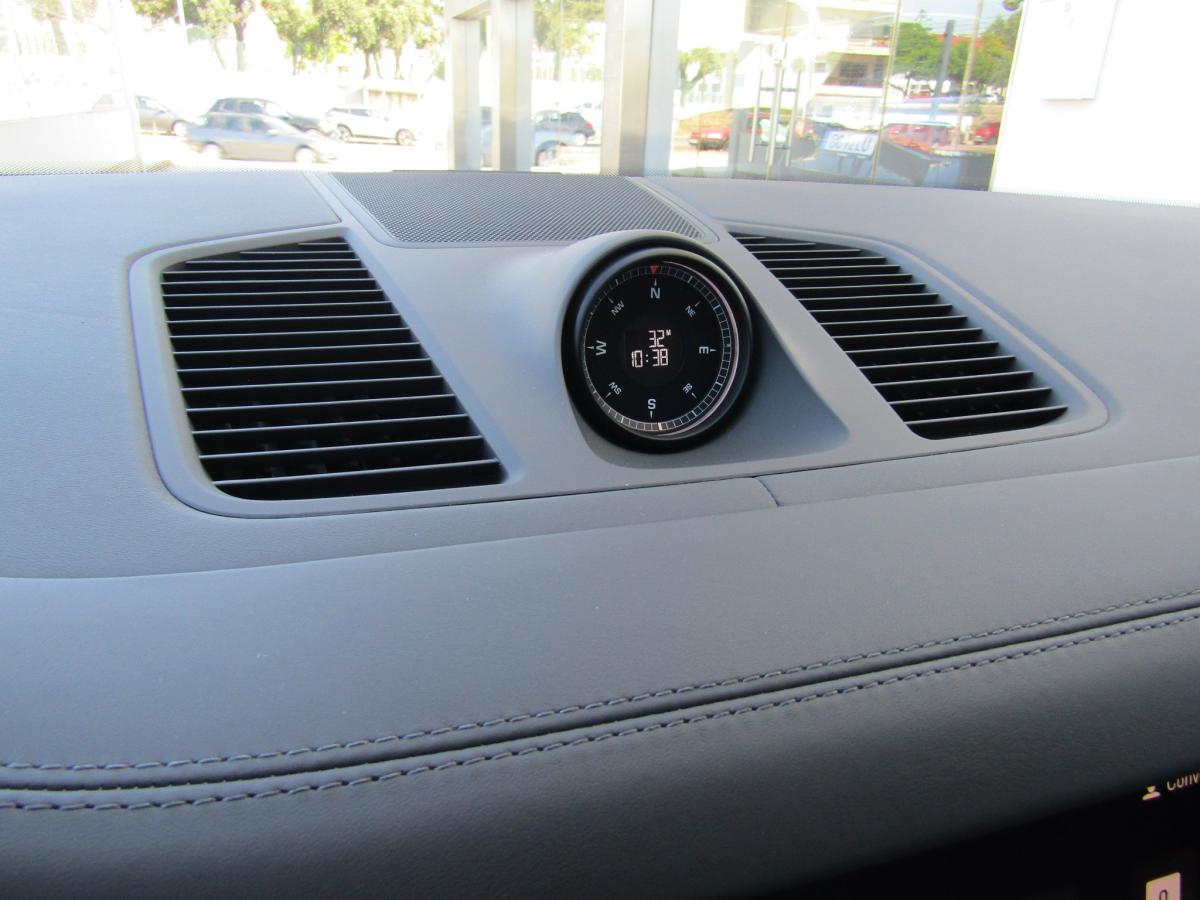 porsche-cayenne-2023-hibrido-a-gasolina-2995cc