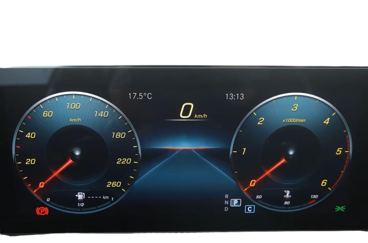 mercedes-benz-cla-2022-diesel-1950cc