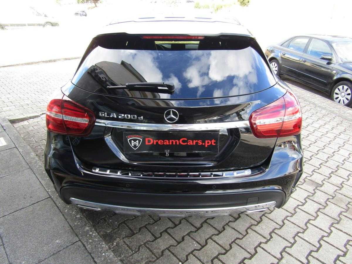 mercedes-benz-gla-2018-diesel-2143cc