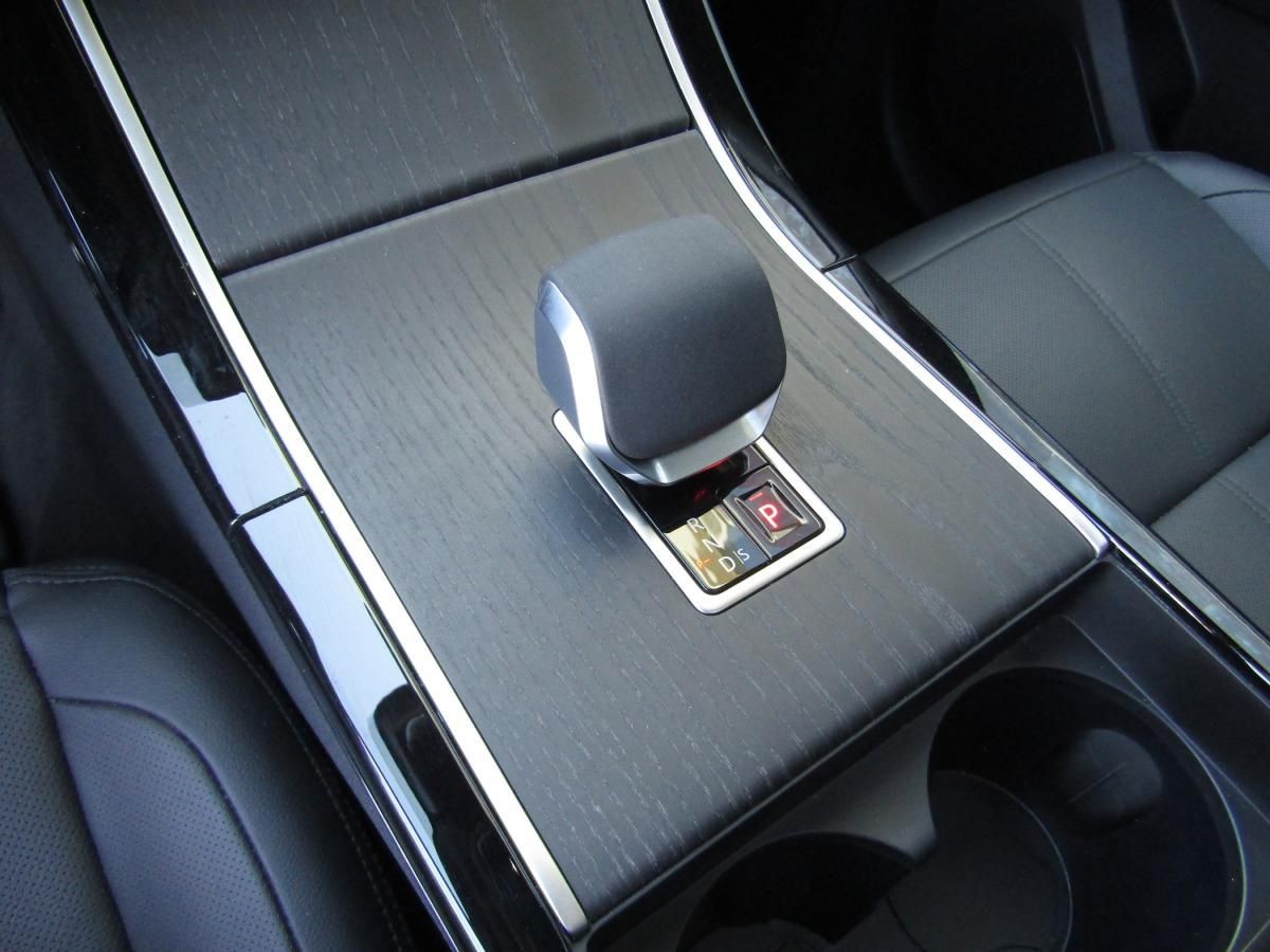 land-rover-range-rover-velar-2025-hibrido-a-gasolina-1997cc