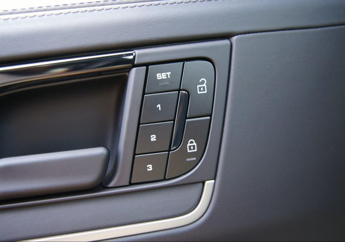 porsche-cayenne-2025-hibrido-a-gasolina-2995cc