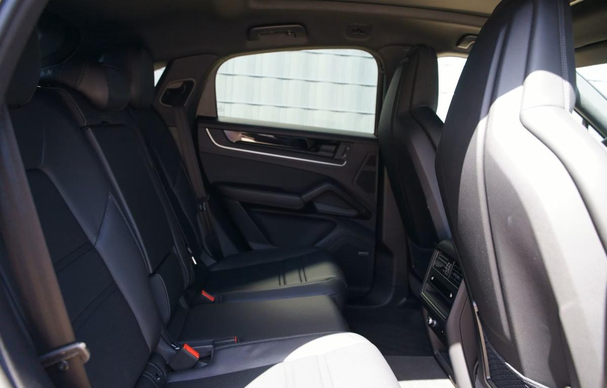 porsche-cayenne-2025-hibrido-a-gasolina-2995cc