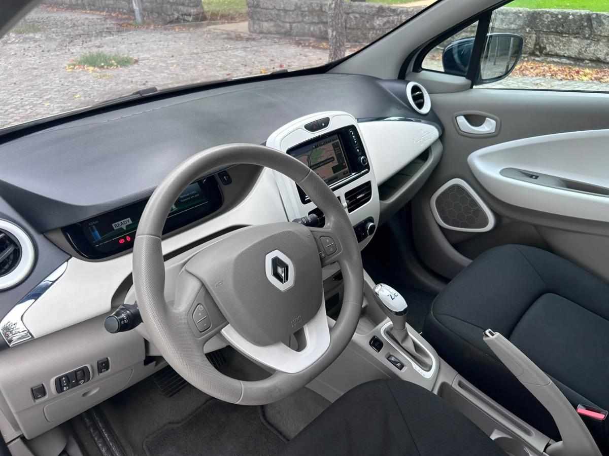 renault-zoe-r240-22-kwh-2015-eletrico