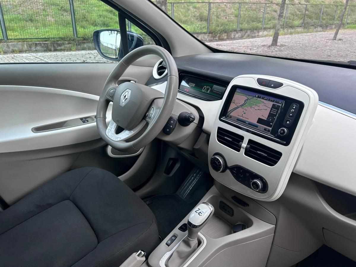 renault-zoe-r240-22-kwh-2015-eletrico