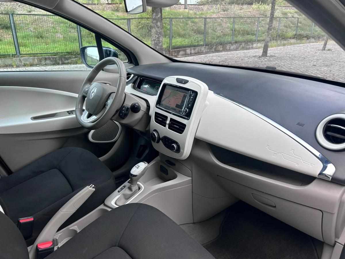 renault-zoe-r240-22-kwh-2015-eletrico