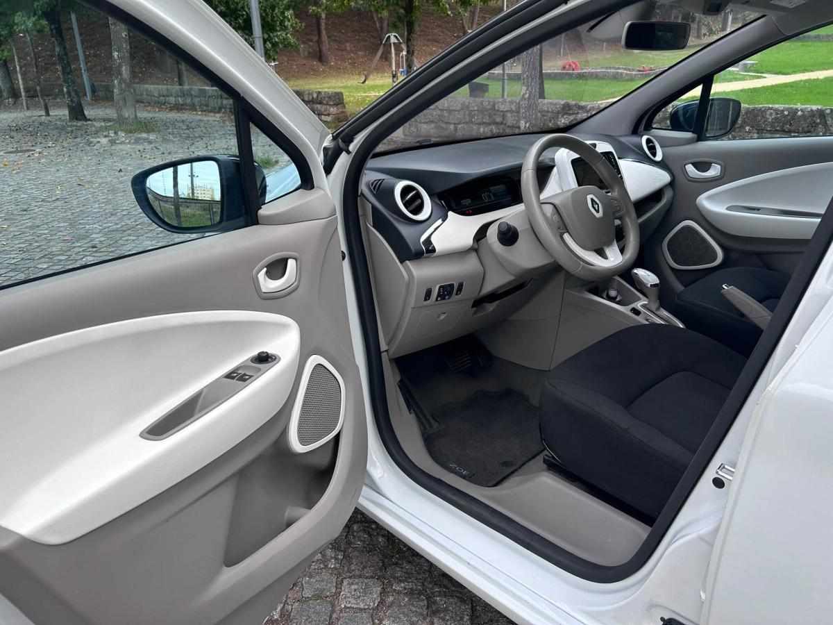 renault-zoe-r240-22-kwh-2015-eletrico