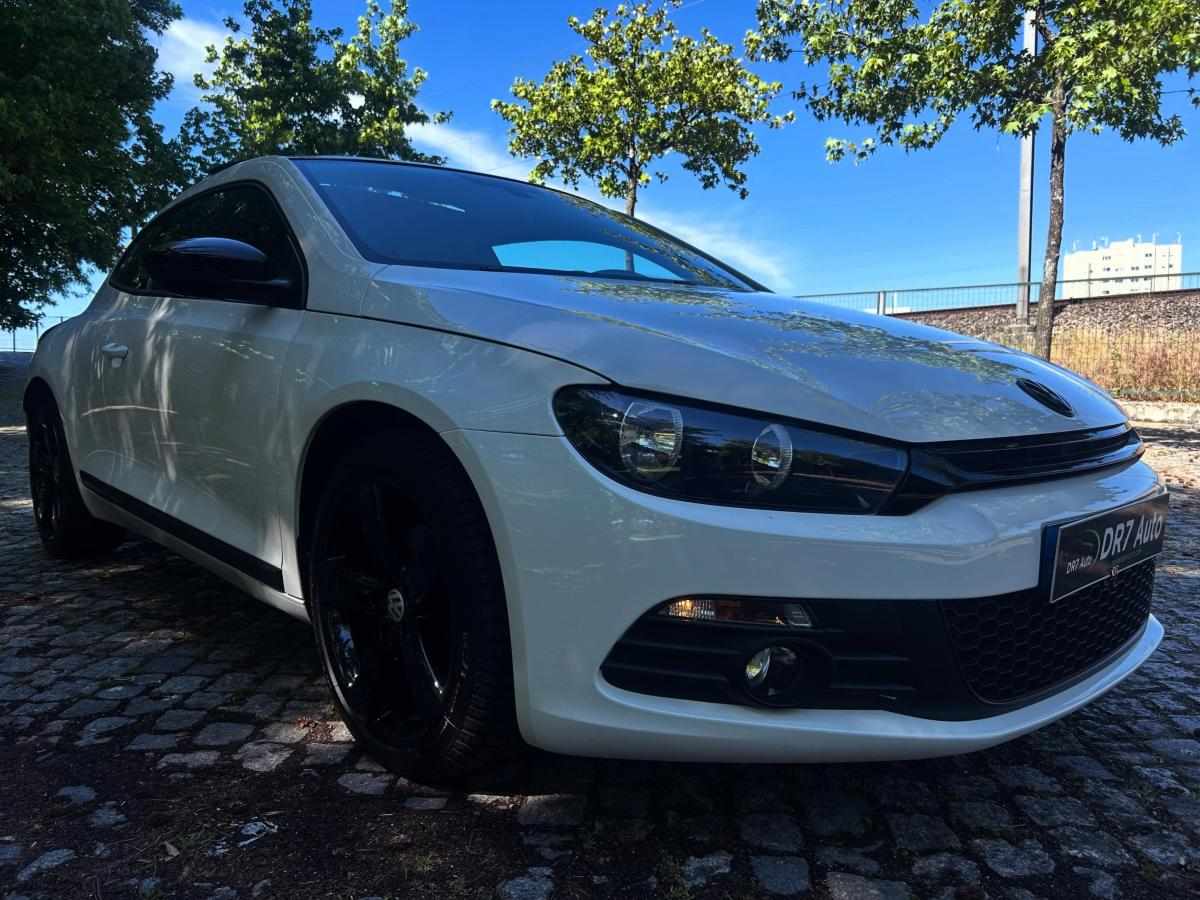 volkswagen-scirocco-2-0-tdi-2013-diesel-1968cc