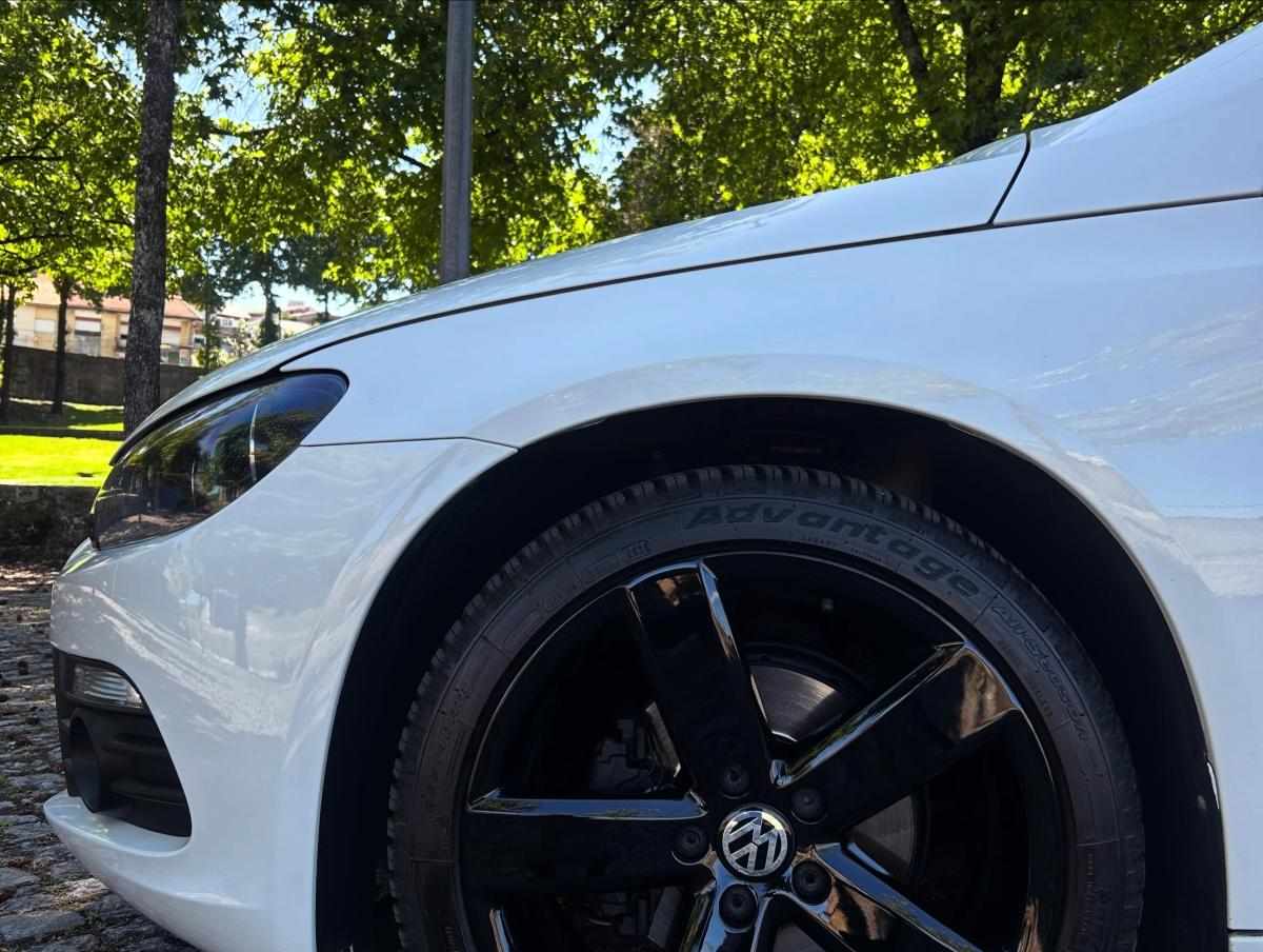 volkswagen-scirocco-2-0-tdi-2013-diesel-1968cc