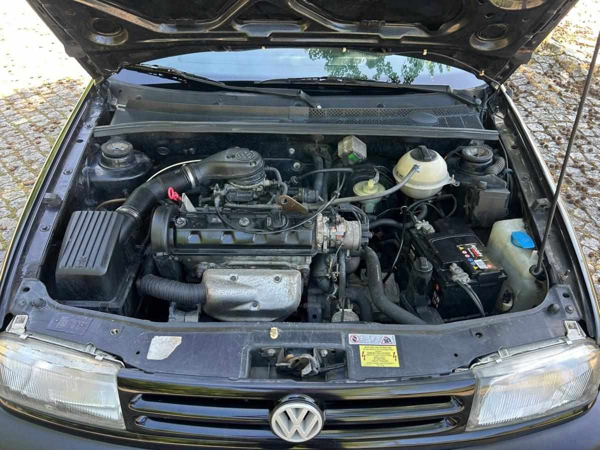 volkswagen-vento-1-6-1995-gasolina-1598cc