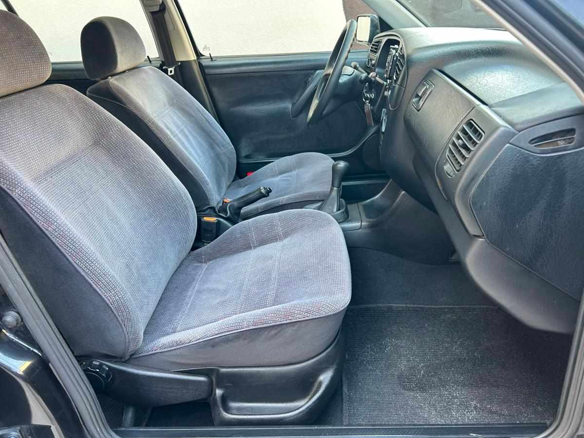 volkswagen-vento-1-6-1995-gasolina-1598cc