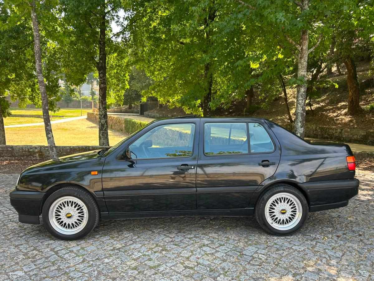 volkswagen-vento-1-6-1995-gasolina-1598cc