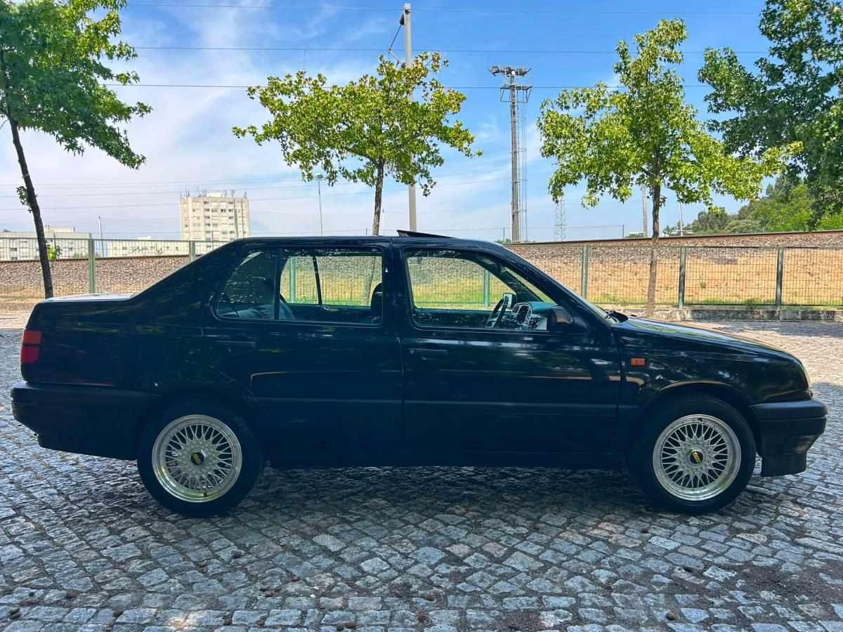 volkswagen-vento-1-6-1995-gasolina-1598cc