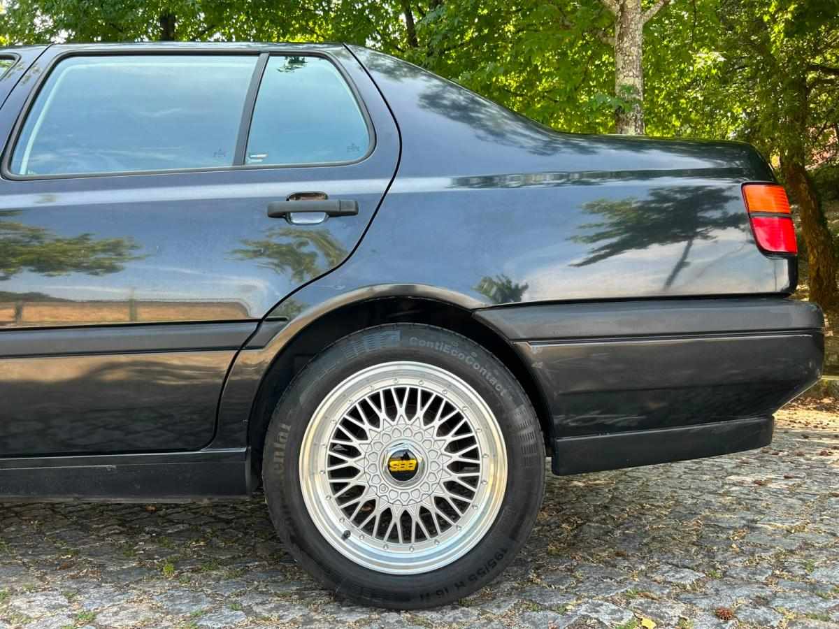 volkswagen-vento-1-6-1995-gasolina-1598cc