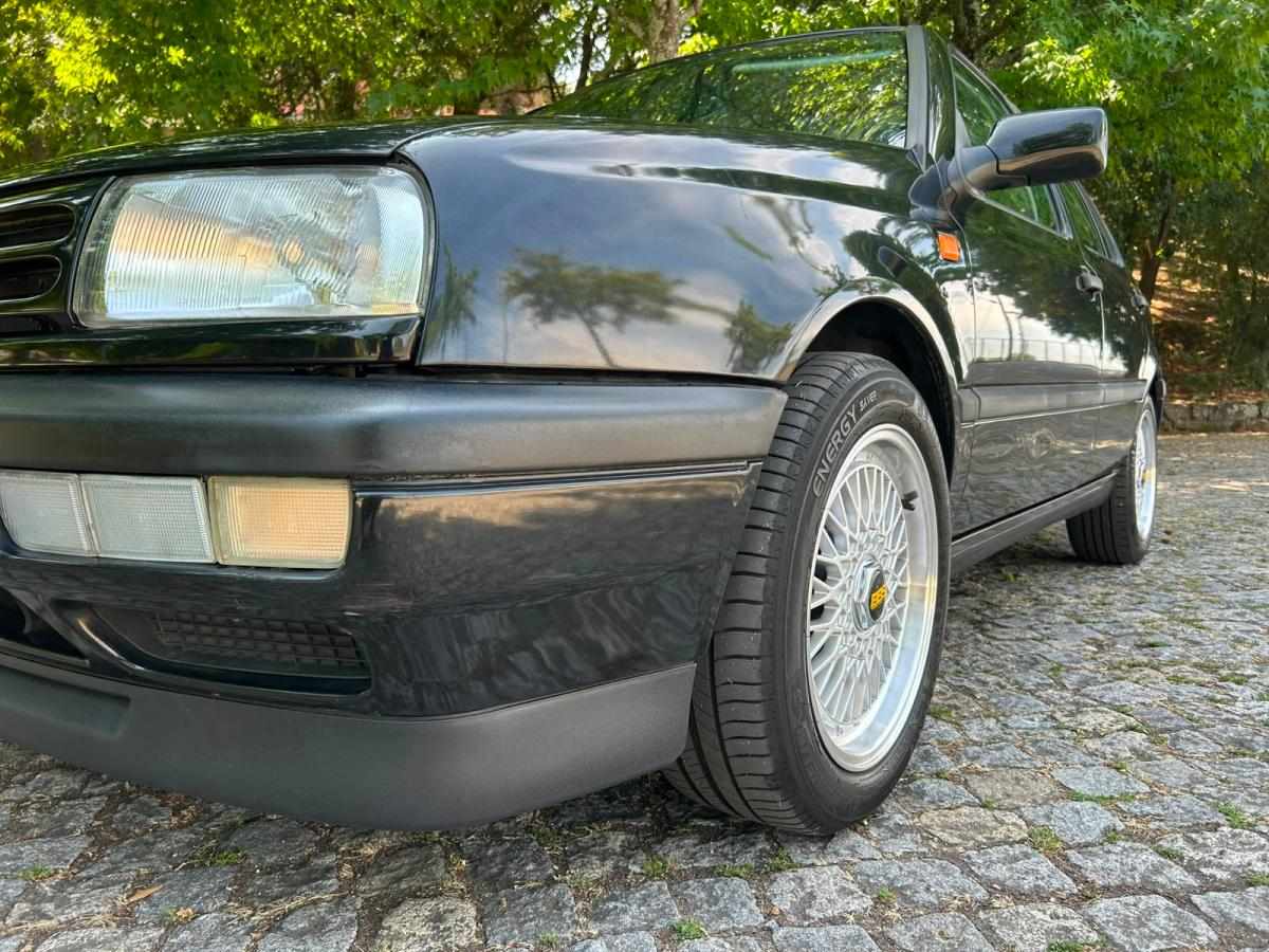 volkswagen-vento-1-6-1995-gasolina-1598cc