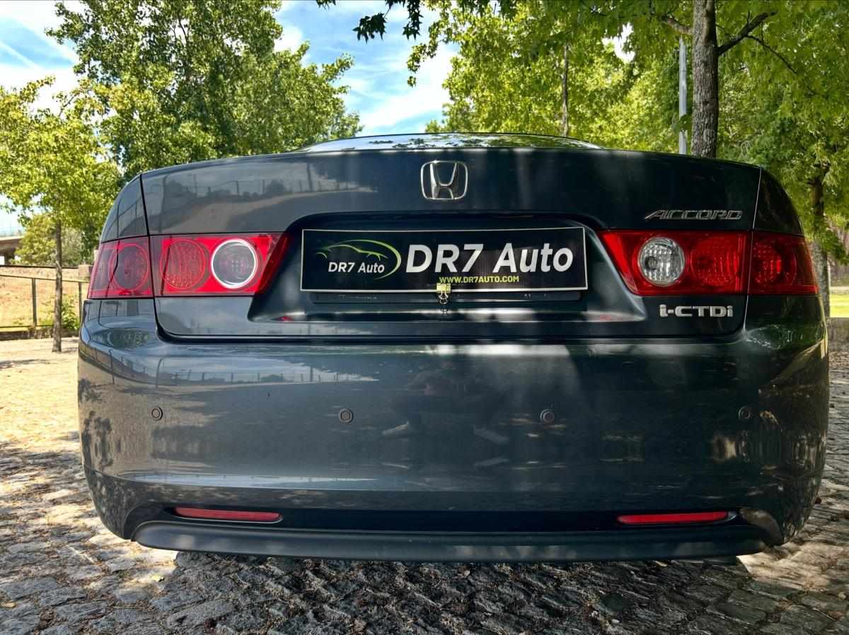 honda-accord-2-2-i-ctdi-2004-diesel-2204cc