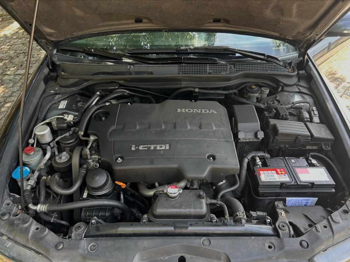 honda-accord-2-2-i-ctdi-2004-diesel-2204cc