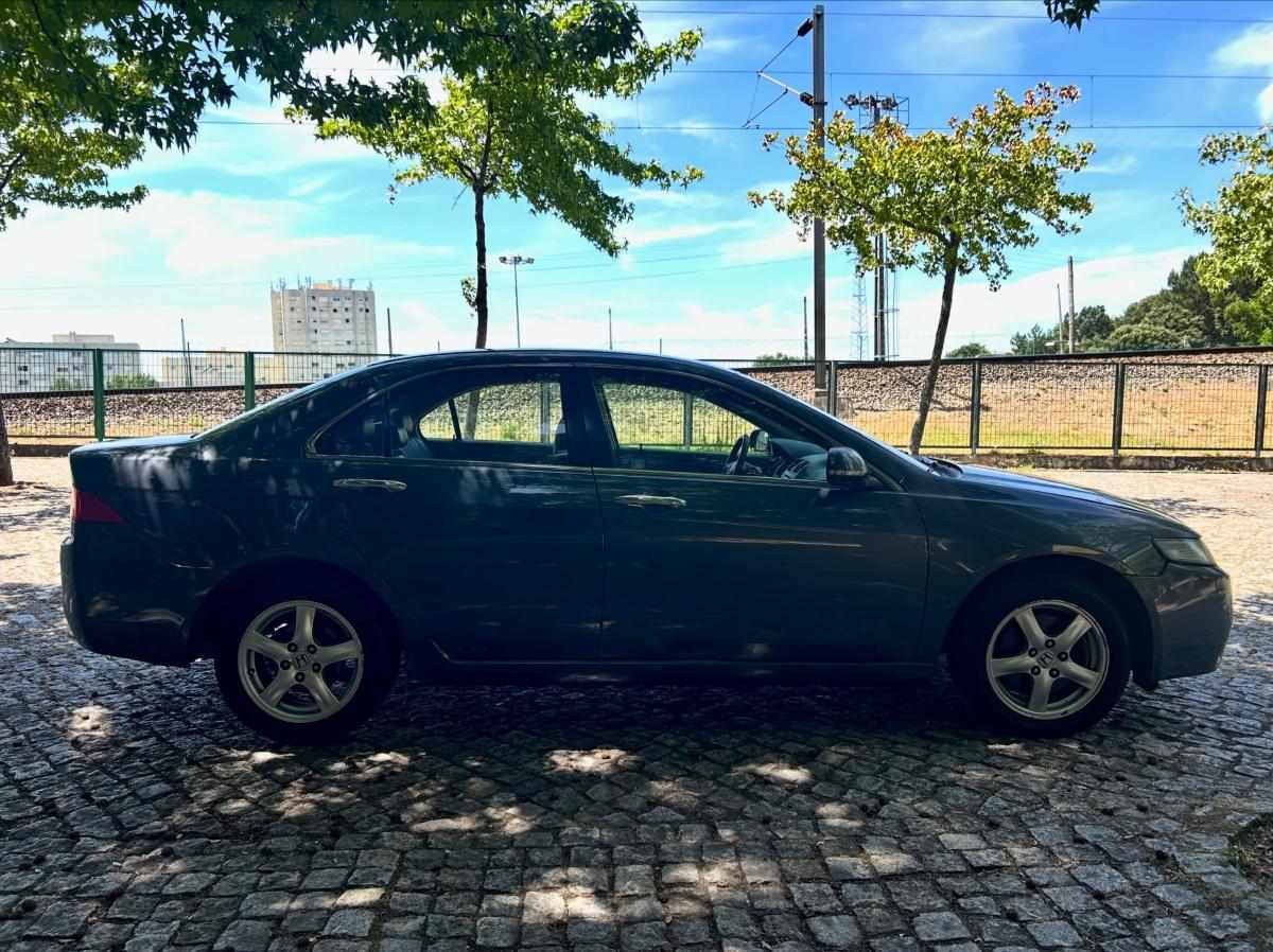 honda-accord-2-2-i-ctdi-2004-diesel-2204cc