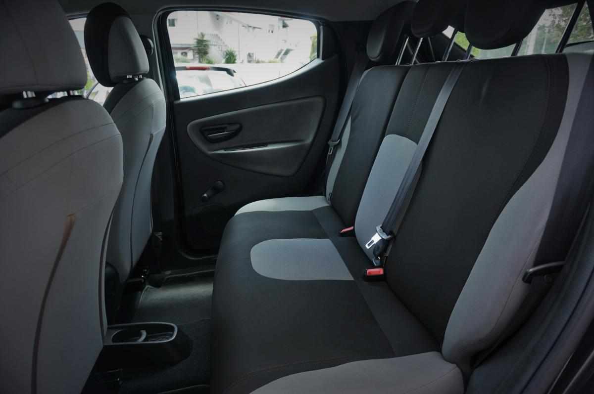 lancia-ypsilon-1-2-2013-gasolina-1242cc