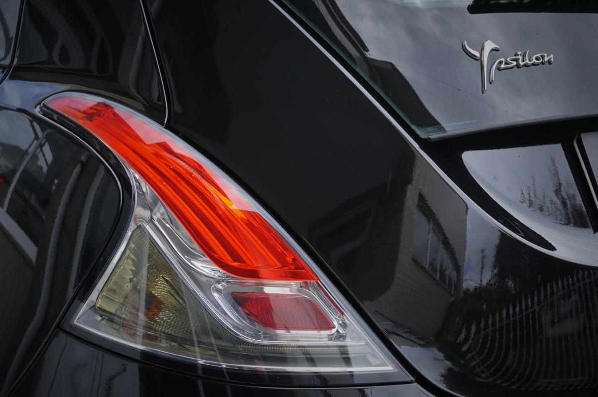 lancia-ypsilon-1-2-2013-gasolina-1242cc