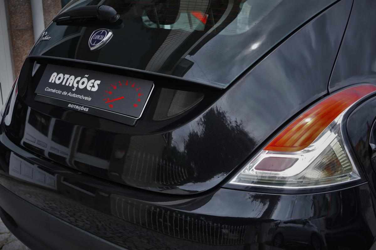 lancia-ypsilon-1-2-2013-gasolina-1242cc