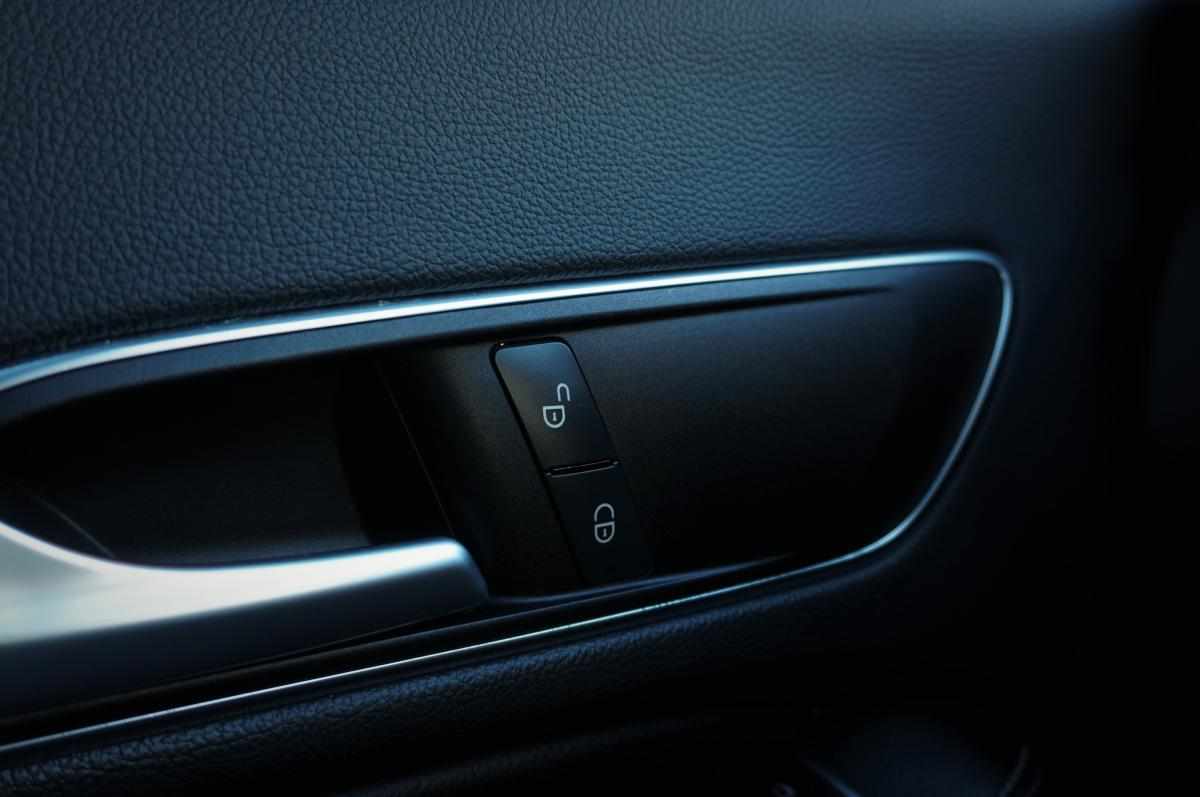 mercedes-benz-cla-200-cdi-shooting-brake-2015-diesel-2143cc