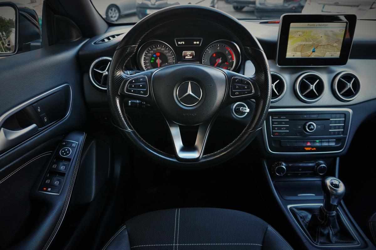 mercedes-benz-cla-200-cdi-shooting-brake-2015-diesel-2143cc