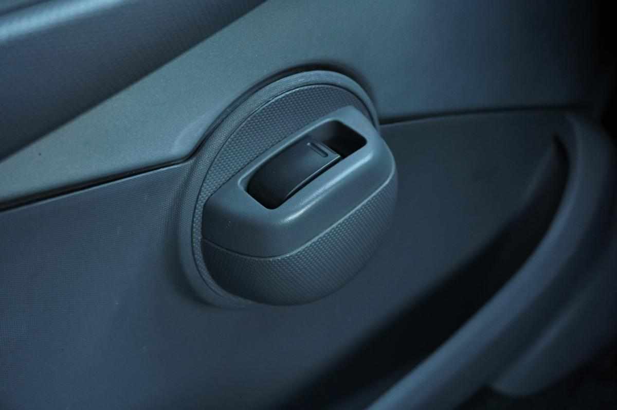 citroen-c1-1-0-2012-gasolina-998cc