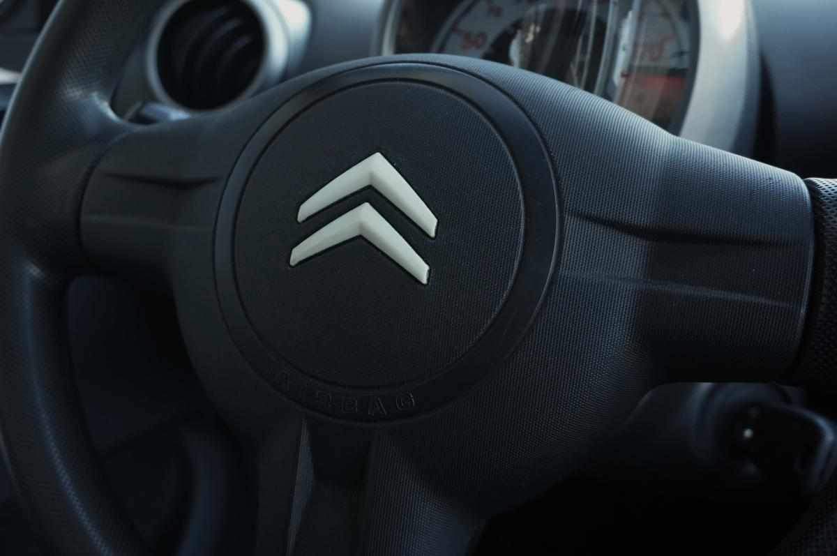 citroen-c1-1-0-2012-gasolina-998cc