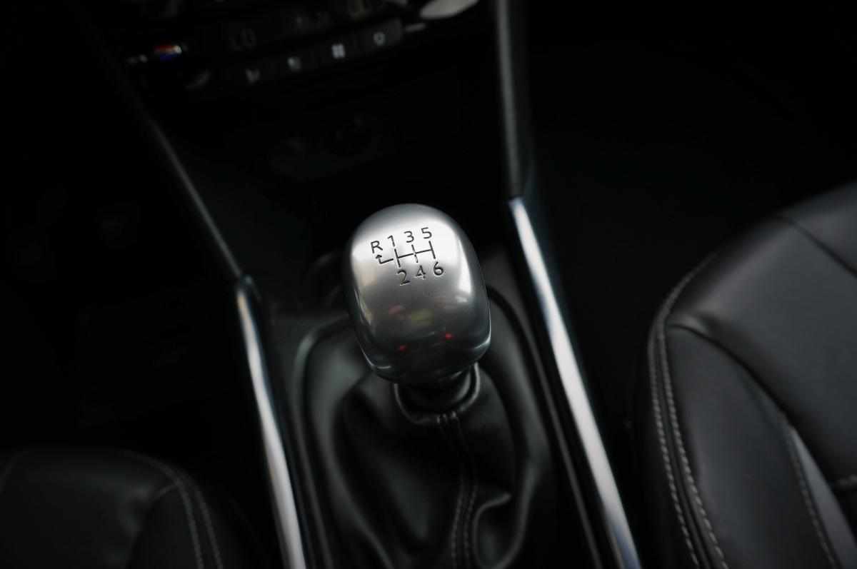 peugeot-2008-1-6-e-hdi-2014-diesel-1560cc