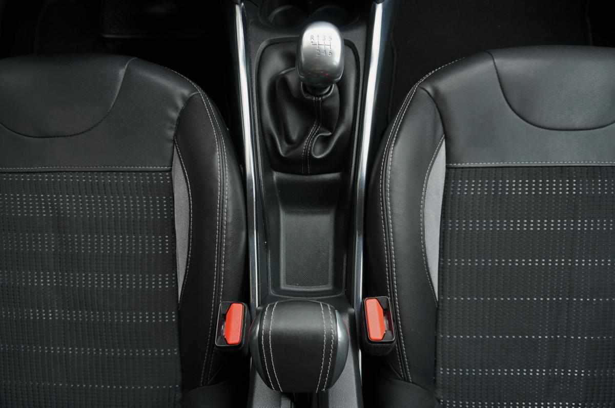 peugeot-2008-1-6-e-hdi-2014-diesel-1560cc