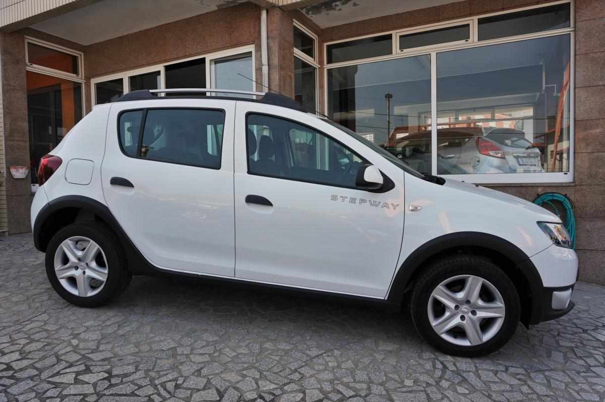 dacia-sandero-0-9-tce-2015-gasolina-900cc