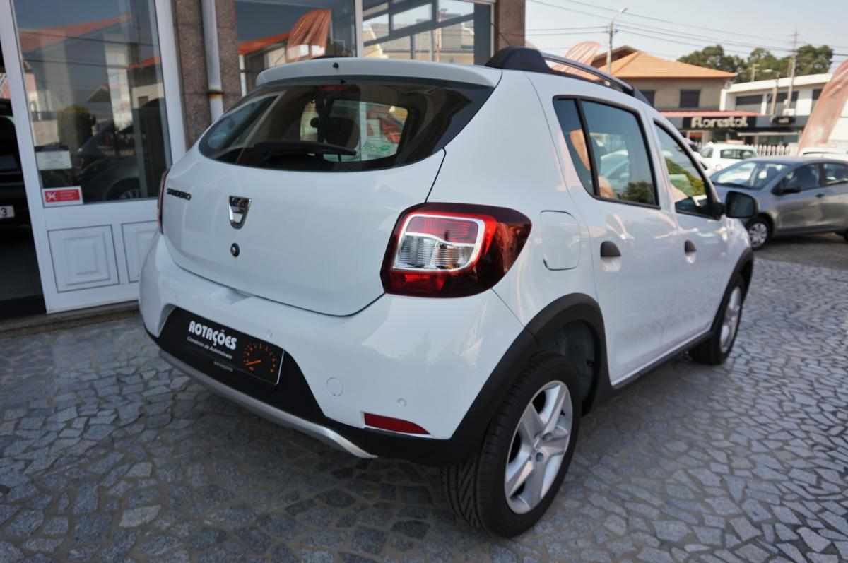 dacia-sandero-0-9-tce-2015-gasolina-900cc